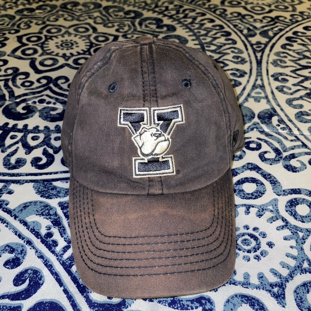 Top of the World Gray Cap YALE Bulldog Emblem